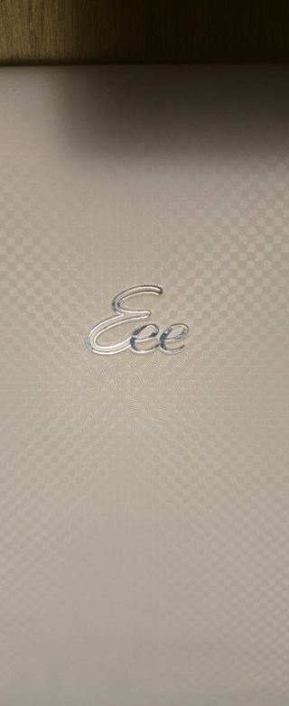 Asus Eee PC 1001HA - Portátil blanco
Windows xp