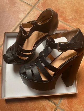 Sandali CORE neri plateau