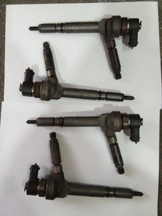 Inyectores diesel usados opel astra 1.7-(04451107)