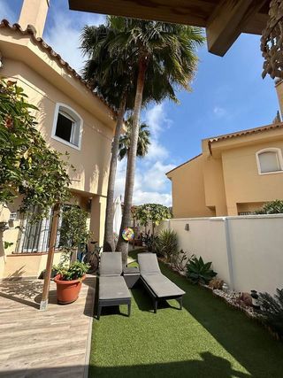 Casa adosada en venta en Calahonda en Mijas