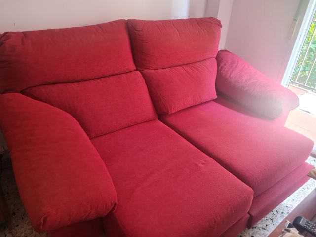 Sofá chaiselongue rojo 2 plazas