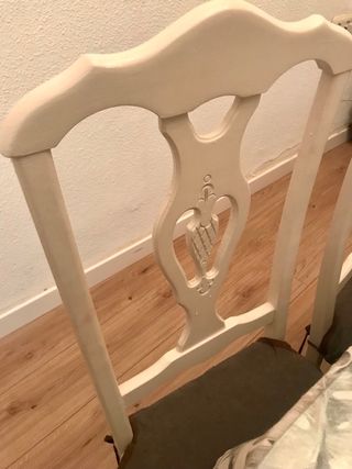 Mesa comedor blanca de madera y cristal