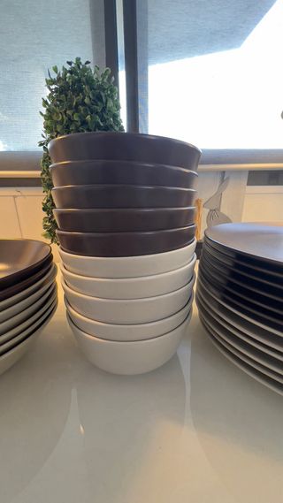 Vajilla Ikea 40 piezas marron/beige