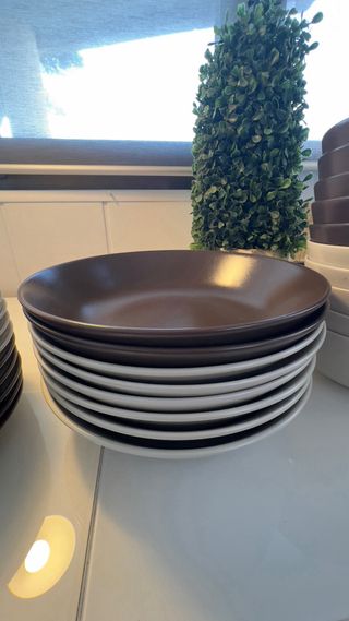 Vajilla Ikea 40 piezas marron/beige