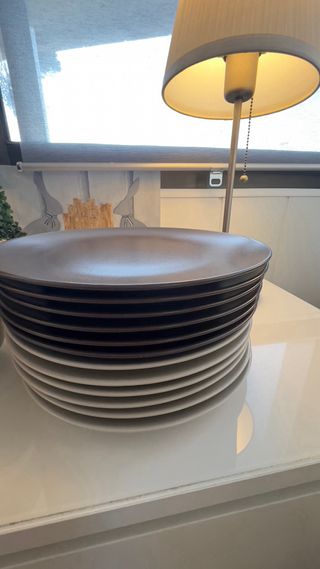 Vajilla Ikea 40 piezas marron/beige