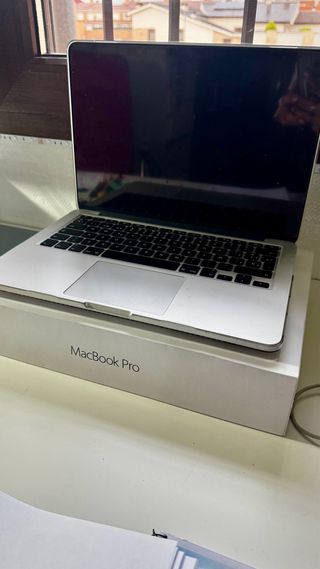 MacBook Pro Plata - Apple