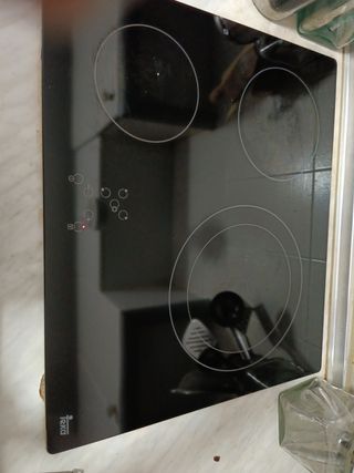 Vitrocerámica Teka 3 fuegos