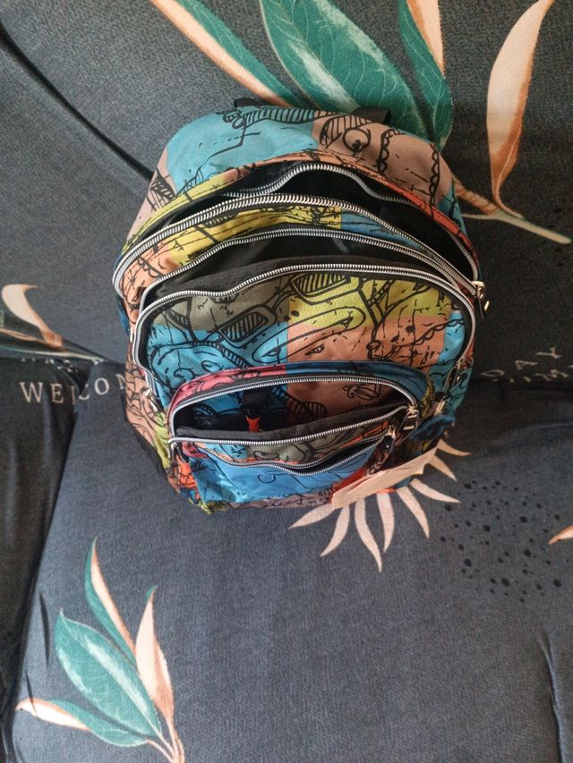 Mochila escolar Totto nueva