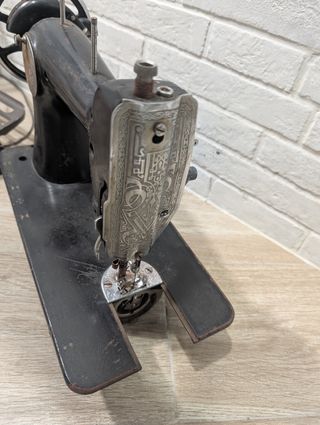 Máquina coser Sigma antigua