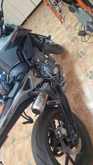 KTM Duke 790 - Moto