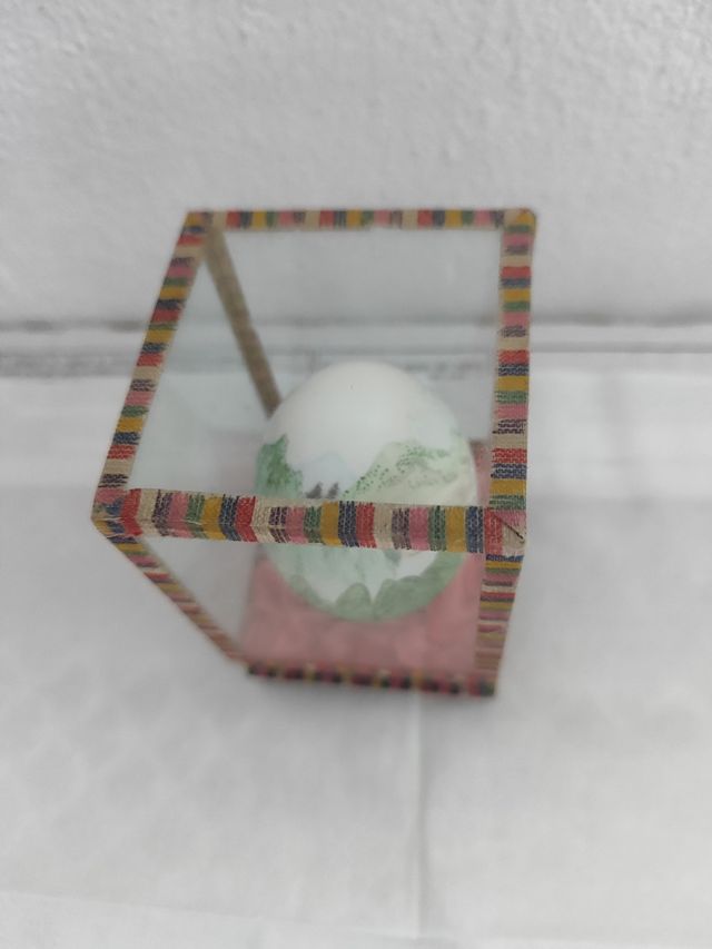 Uovo cinese dipinto a mano