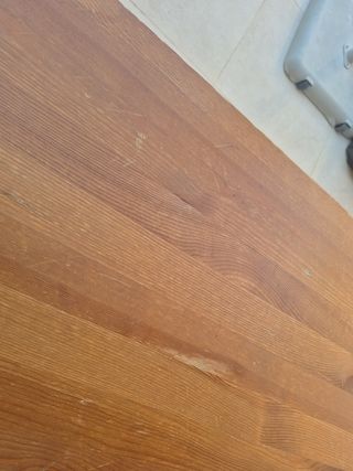 Mesa Ikea madera marrón