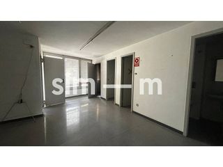 Local comercial en venta en Estadi-Horta Vermella-Santa Anna en Vic