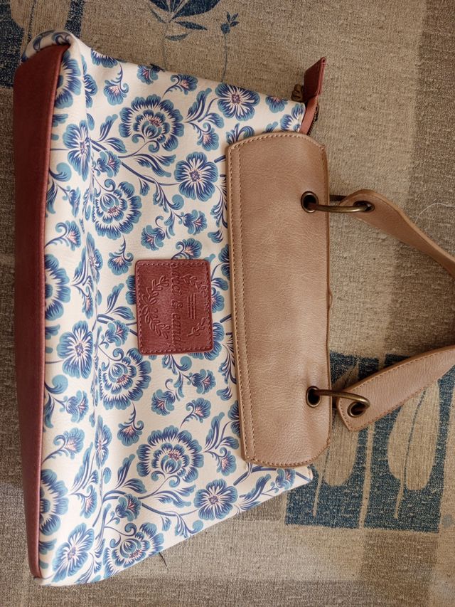 Bolso mediano azul y marrón