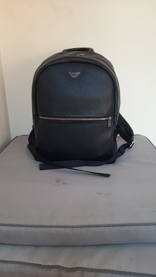 Mochila Armani - Cuero Negro