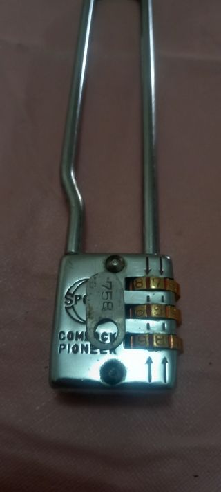 Candado antiguo combinación 3 dígitos