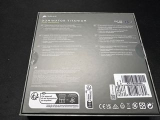 2 modulos Corsair Dominator Titanium RAM 32GB