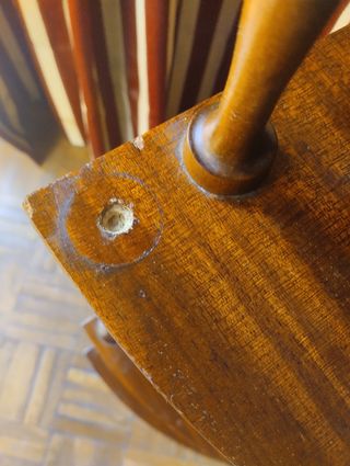 Estantería de esquina en madera vintage