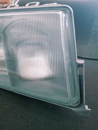 Faros Delanteros Mercedes W201 REF. 127 092 00 RE