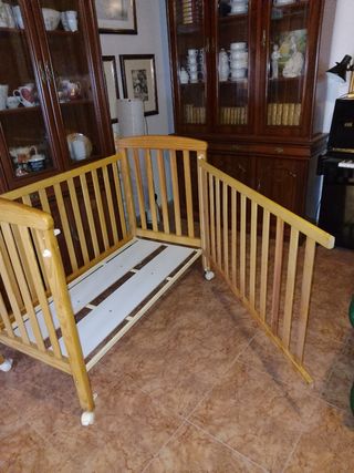 Cuna bebé madera - con ruedas