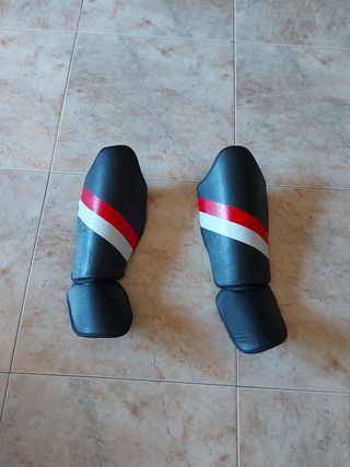 Espinilleras Kickboxing