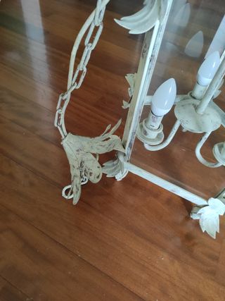Lampadario shabby chic bianco