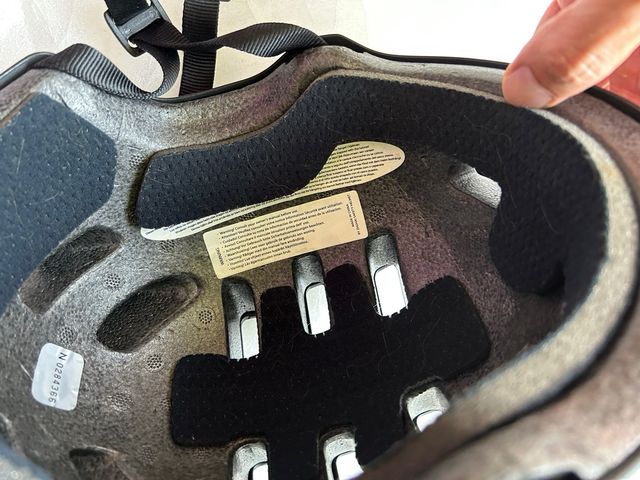 Casco bici Bell nero opaco