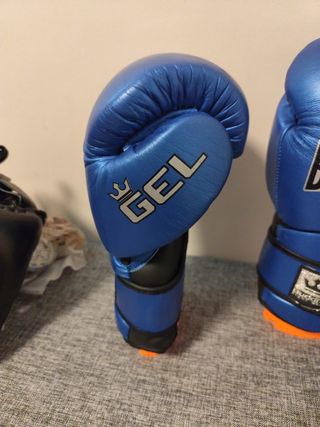 Guantes boxeo azules y negros