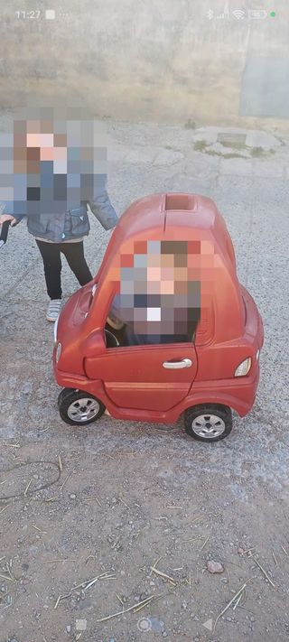 Coche infantil rojo