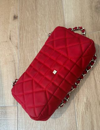 Bolso Purificación García rojo acolchado