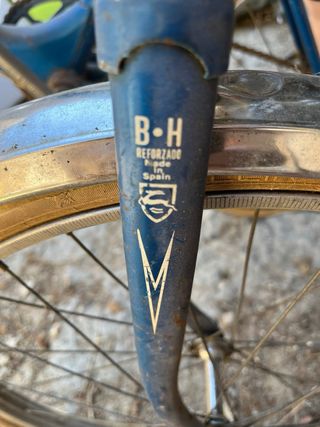 Bicicleta BH clásica antigua