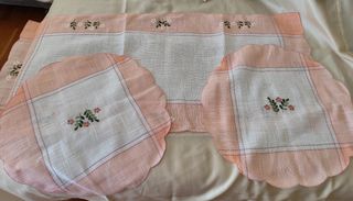 Mantel y 2 individuales - Rosa y blanco