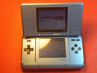 Consola Nintendo ds Ntr 001 azul oscuro
