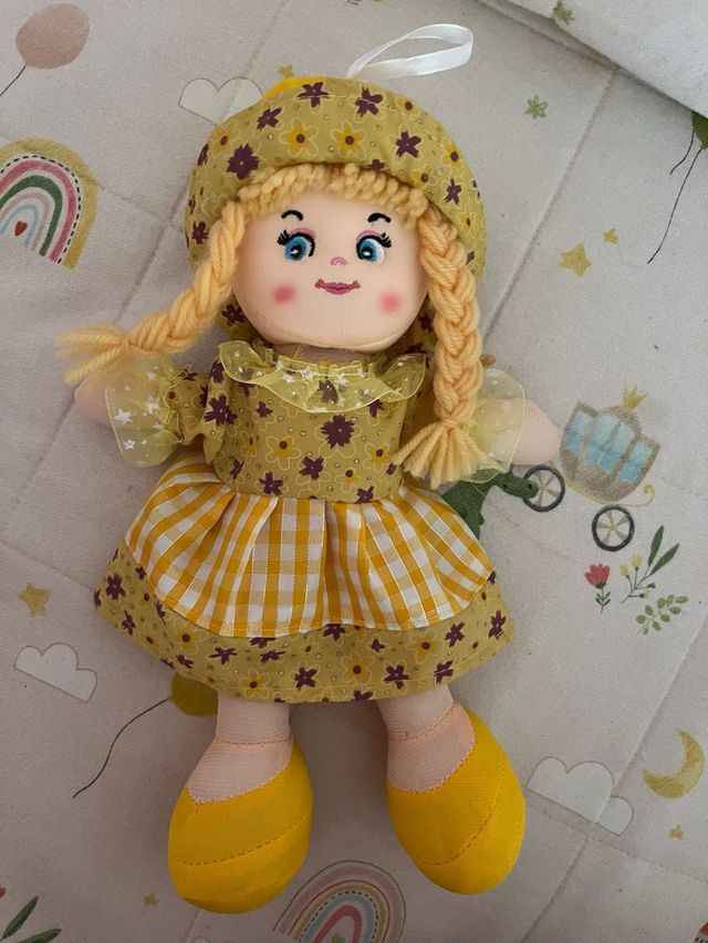 Muñeca de peluche