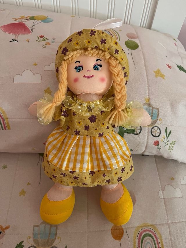 Muñeca de peluche