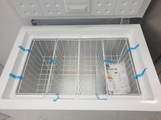 Congelador arcón 95cm largo , nueva con tara 