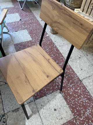 Mesa y 2 sillas - Comedor