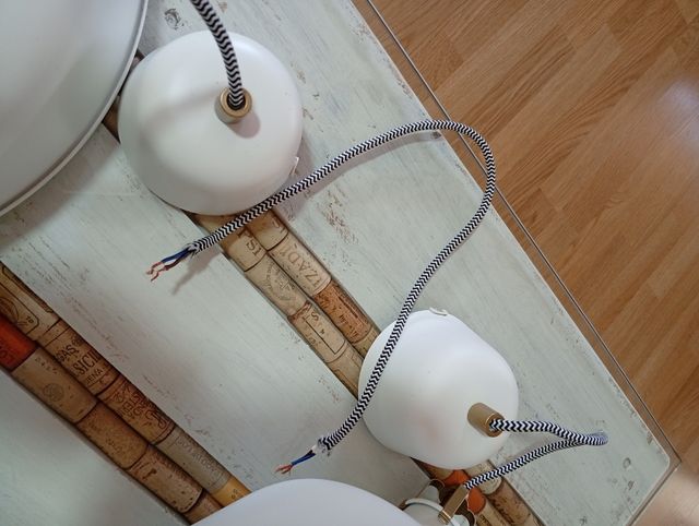 2 Lámparas techo vintage blancas