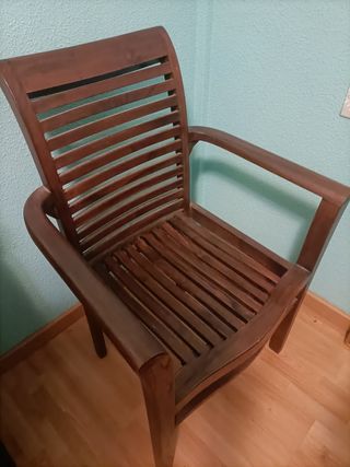 Sillón madera marrón