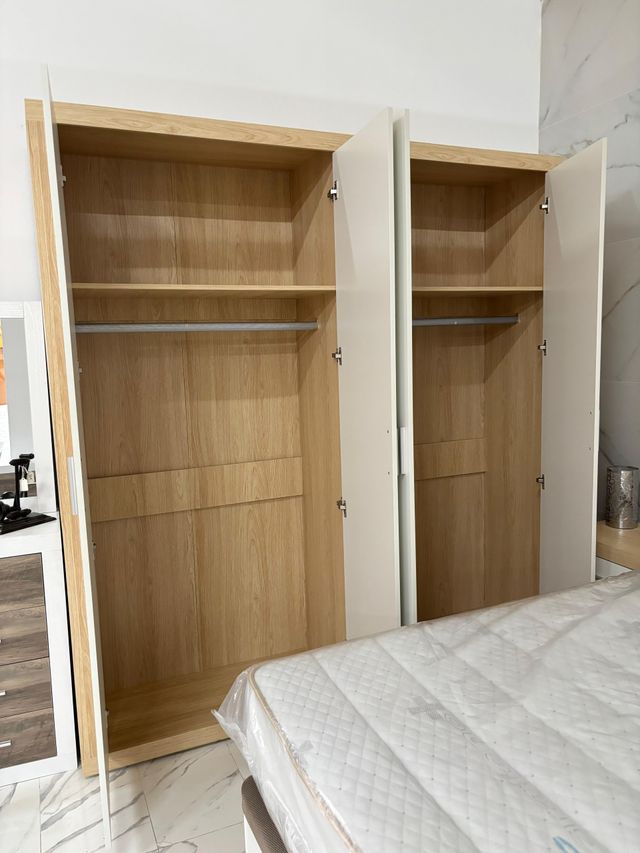 Armario 4 puertas - Blanco/Marrón