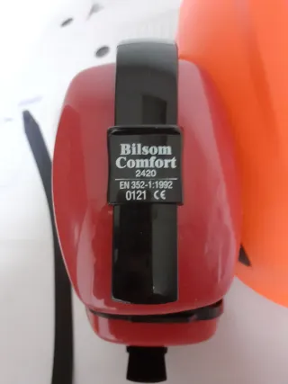 Casco de seguridad + protector auditivo.