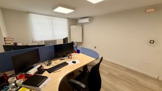 Oficina céntrica 100 m2 con opción a vivienda