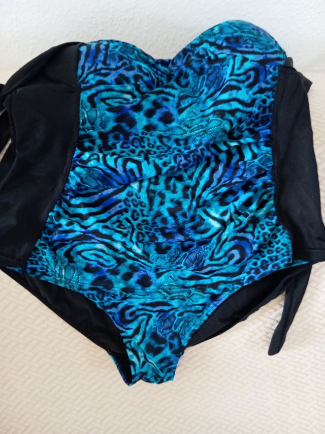 Bañador azul y negro mujer