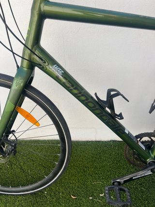 Bicicleta Cannondale CAAD Optimo 3