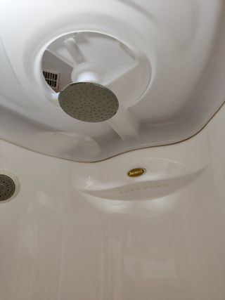 Ducha hidromasaje Jacuzzi