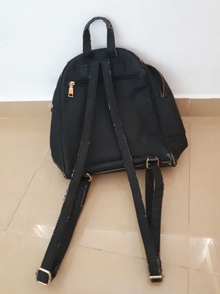 Mochila Tous negra usada