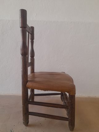 Silla madera antigua