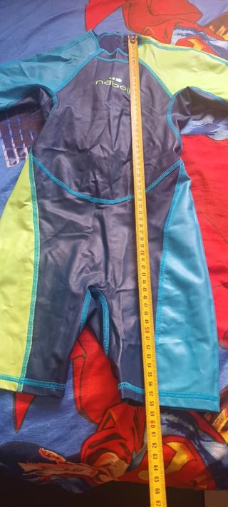 Traje neopreno para niño de 3 o 4 años