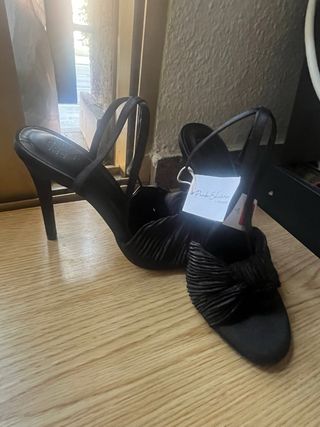 Zapatos Primark negros tacón