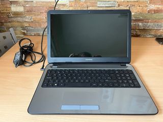 Portátil Compaq 15" Negro